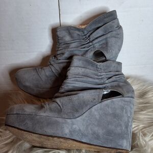 Tashkent By Cheyenne Pearl Gray Suede Wedge Retro Vibe Boot8es 10